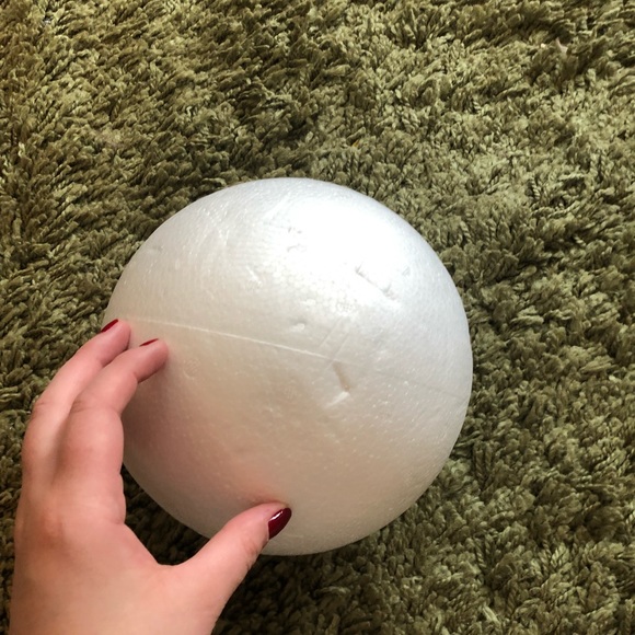 New polystyrene craft ball - Picture 3 of 4